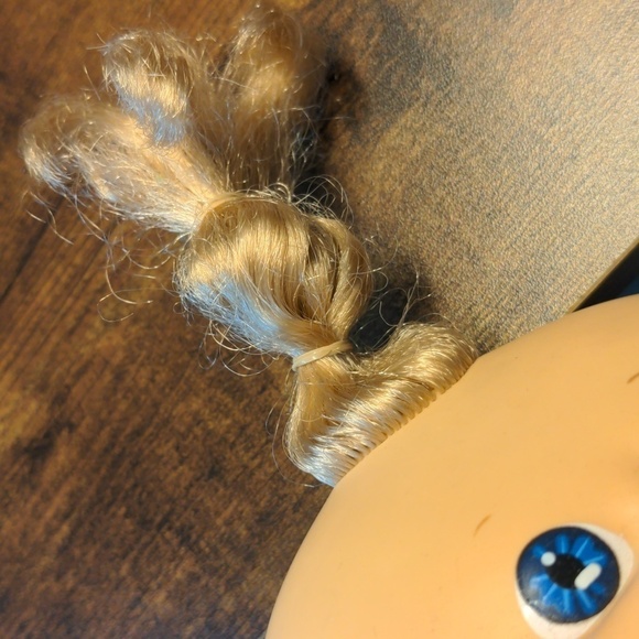 1989 Cabbage Patch Kid Blonde Hair Tuft Signature Behind w/heart beat insert - Picture 3 of 14